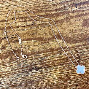 Alhambra Vintage Gold Mother Of Pearl 4 Clover 1 Motif Necklace